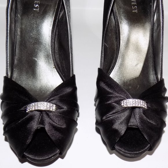 Nine West Women's Black Satin Open Toe Tracyo Heel - Picture 3 of 8